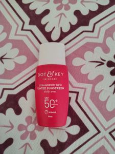 Dot & Key Tinted Sunscreen SPF 50 Sand 08