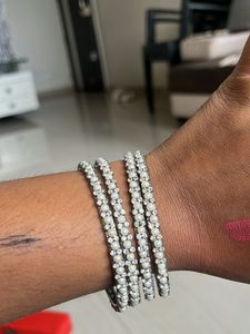 Bangles with Pearls Set Of 4