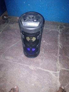 Varni Bluetooth Speaker
