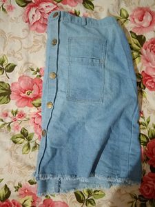 Frayed Hem Denim Mini Skirt