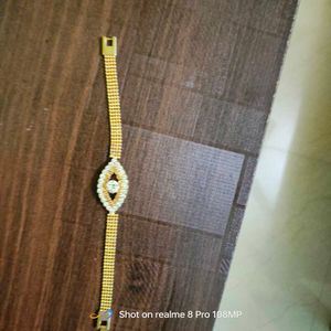 Bracelet