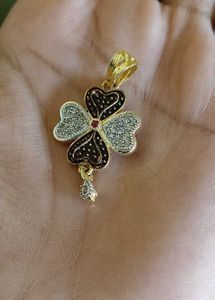 Clover Pendant