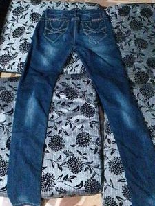 2 Jeans Under 150