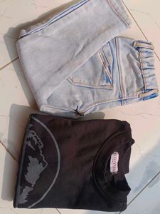 Light Blue Jeans And Black Sweat Tshirt