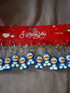 Excellent Brand New pack Of 12 Keychains