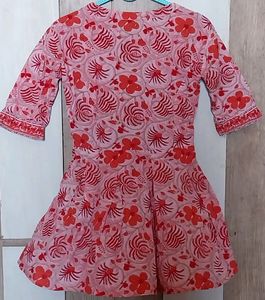 Women Short Kurta On Jeans