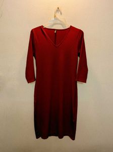 Tokyo Talkies Maroon Knee-Length Dress