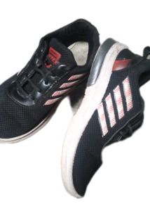 sport shoes 👟
