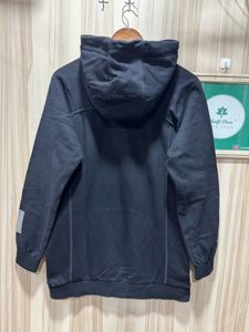 Descente Black Long Sleeves Hoodie