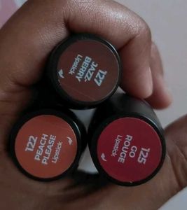 Plum Lipstick Set(Set Of 3)
