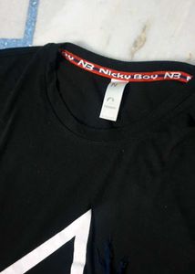 Black T shirt