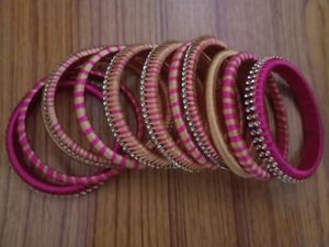 Pink with golden thread bangle