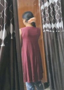 Korean Maroon Cute flowy top [Crop from front, long in back]