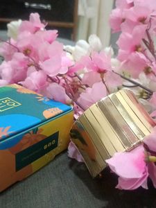 SO HI! Gold Bangle bracelet