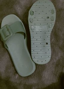Green Buckle Platform Slides soal inches 1.5