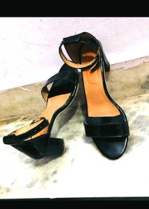 Trending Combo Sandal 👠