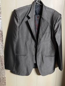 Men’s Classic Blazer Suit with Tie