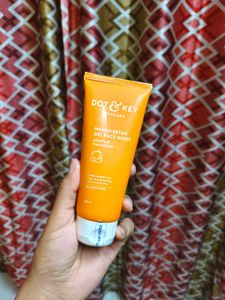Dot & Key Mango Detan Gel Face Wash