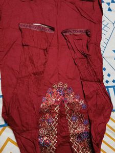 Styves Women Red Sequin Embroidery Cotton Kurta