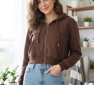 Brown Zip-Up Hoodie 🤎