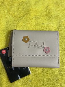 Ivory Tag Beige 3 Fold Wallet