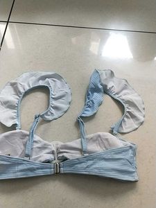 XS Striped Ruffle Bikini Top(Shein)