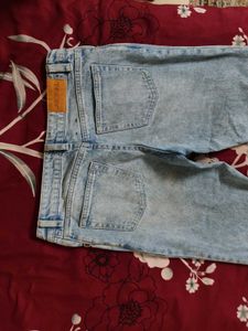 Light Wash Straight Fit Denim Jeans