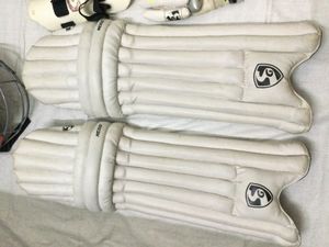 SG Cricket Kit🏏(7)
