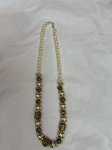 Heavy Pearl Necklace.