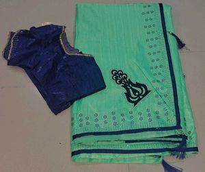 Ethnic fluorescent green