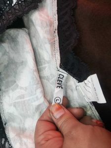 White Lace Thong Panty 🖤