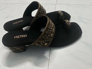 Metro Heels