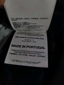 Off-White Arrow Pattern Round Neck Tee &#39;Black Whit