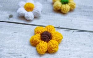 Crochet Puff Flowers Random 12 Colors