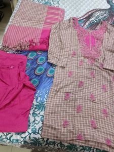 Embroidered woolen suit set