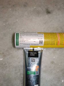 Facewash And Sunscreen