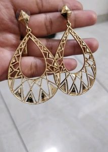 Golden Dangler