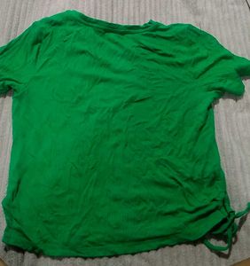 Green Casual Tee With Lace