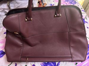 Elegant Burgundy Handbag with laptop sleeve