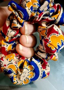 set of 3 scrunchies