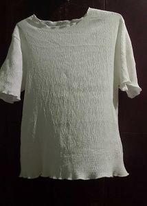 White Textured Top 🫶🏻