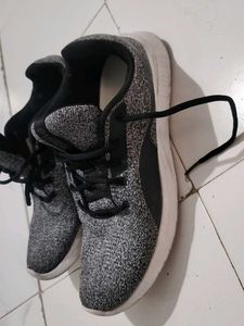 PUMA SIZE 42EU GREY SHOES FOR EVERYDAY