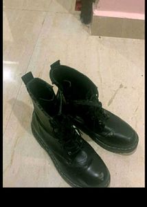 Black Stylish Boots For  Men