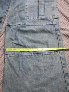 Wide Leg Cargo Jeans