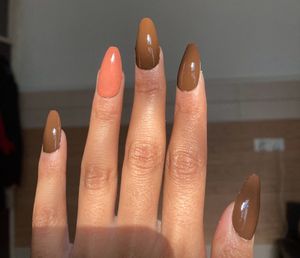 Classy Nail Extensions With Glue