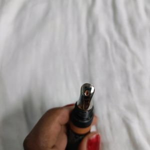 Huda Beauty Concealer