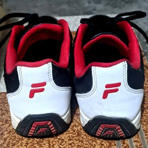 Shoe