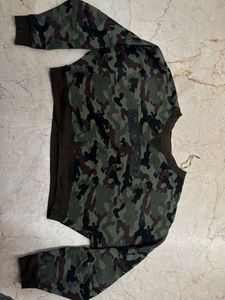 Camouflage Print Sweatshirt