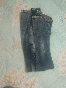 Men&#39;s Distressed Denim Jeans