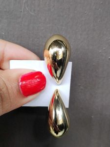 Gold Teardrop Earrings